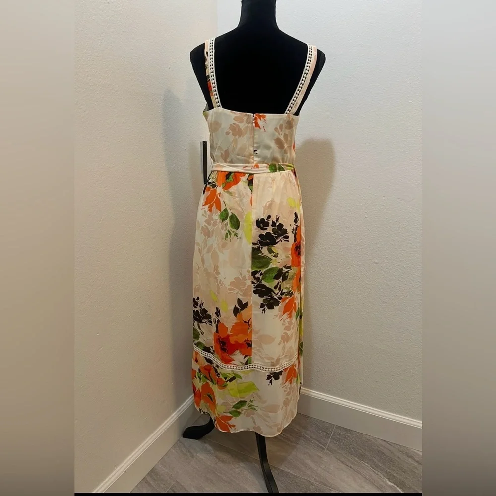 Nicole Miller Studio Floral Fit Sheath Dress Size 6 - Picture 2 of 5